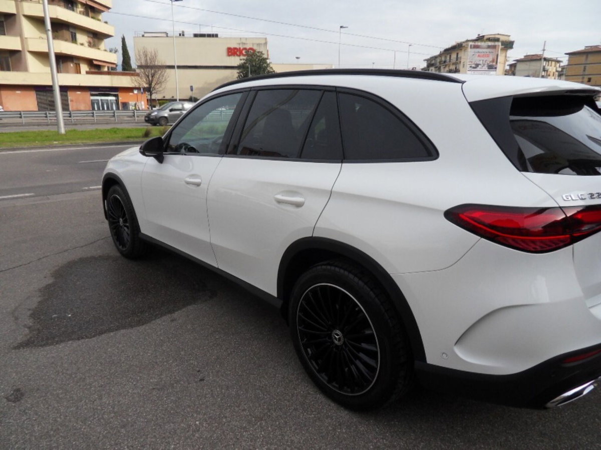 Mercedes-Benz GLC 220 d 4Matic Mild Hybrid AMG Advanced Plus (11)