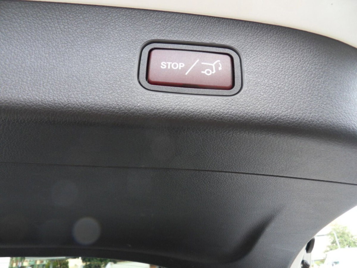 Mercedes-Benz GLC 220 d 4Matic Mild Hybrid AMG Advanced Plus (14)