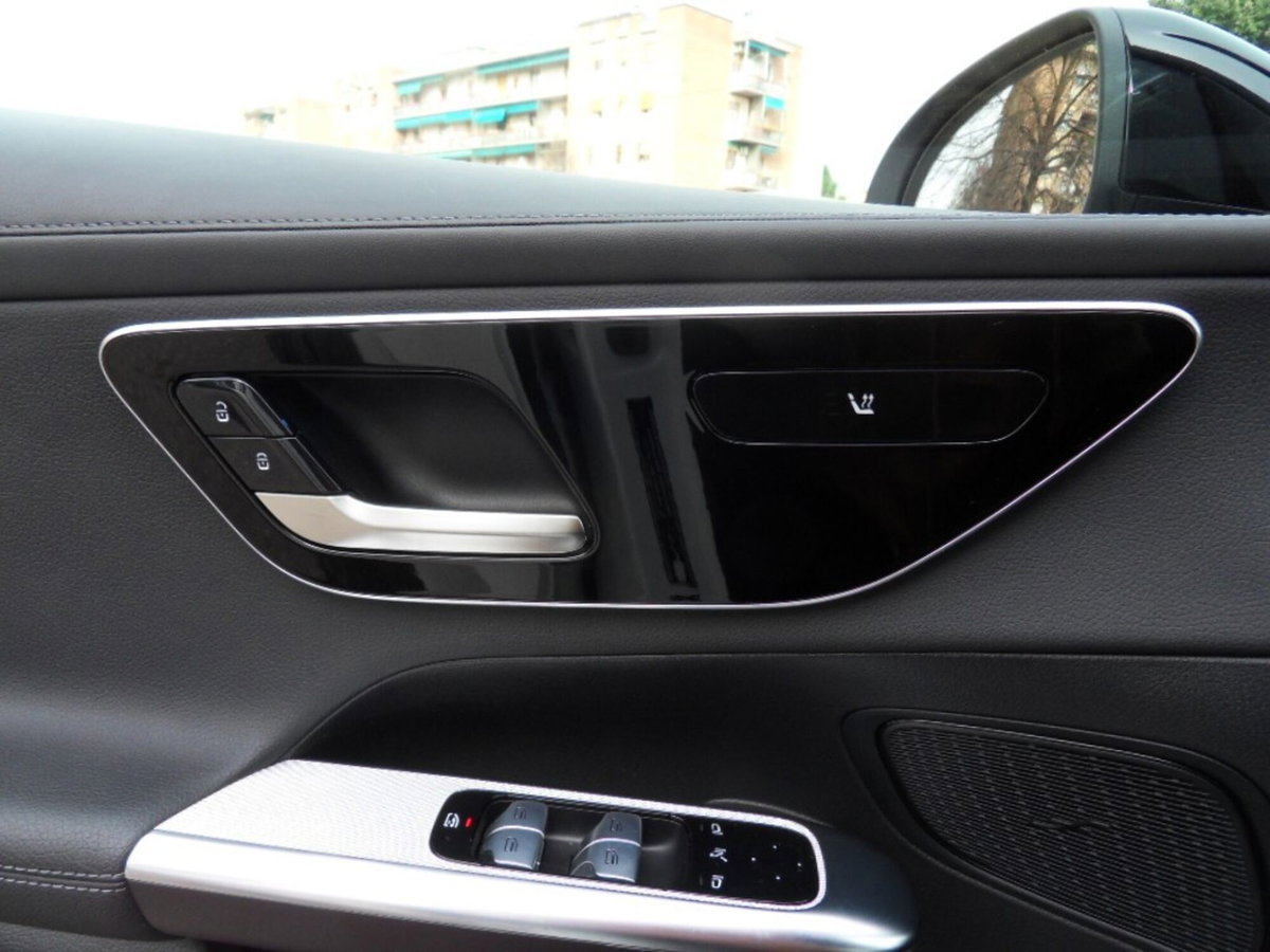 Mercedes-Benz GLC 220 d 4Matic Mild Hybrid AMG Advanced Plus (4)