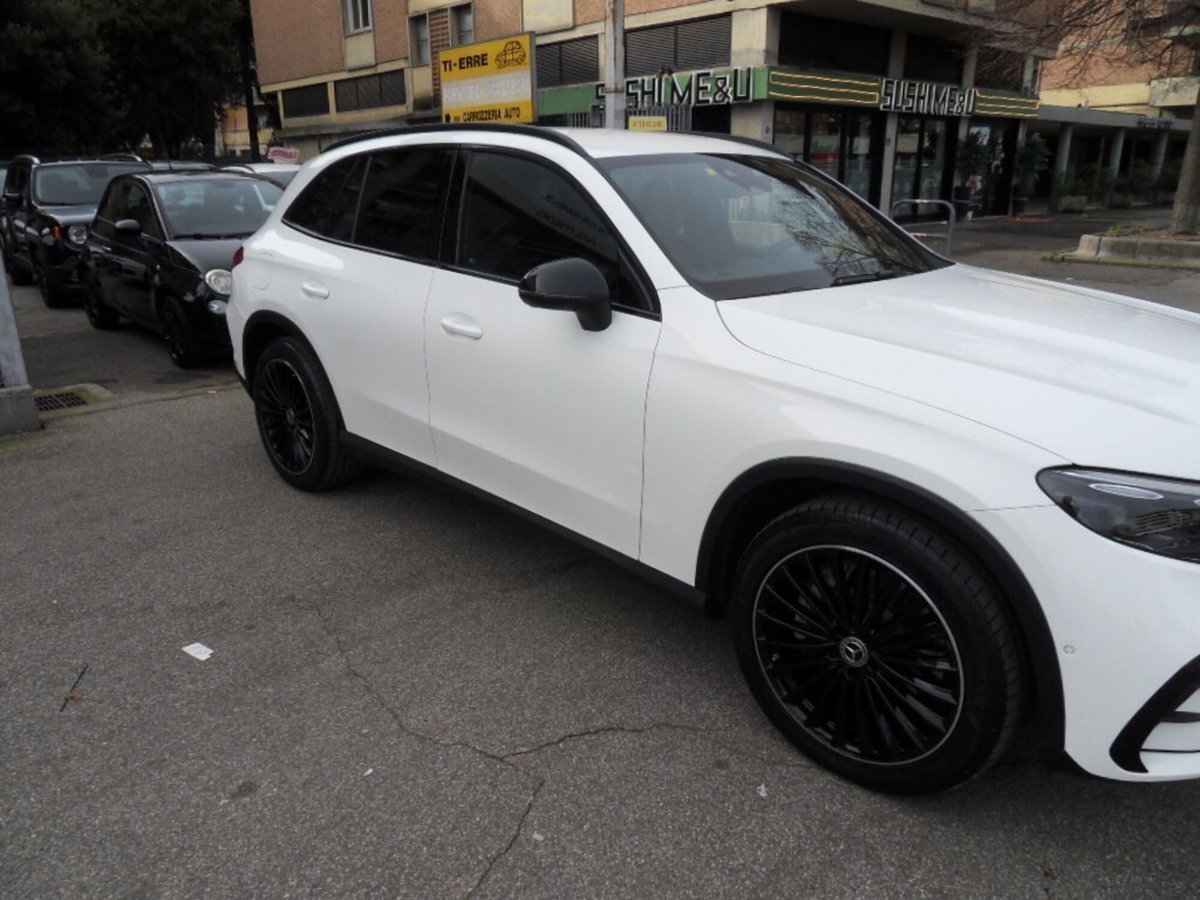 Mercedes-Benz GLC 220 d 4Matic Mild Hybrid AMG Advanced Plus (9)