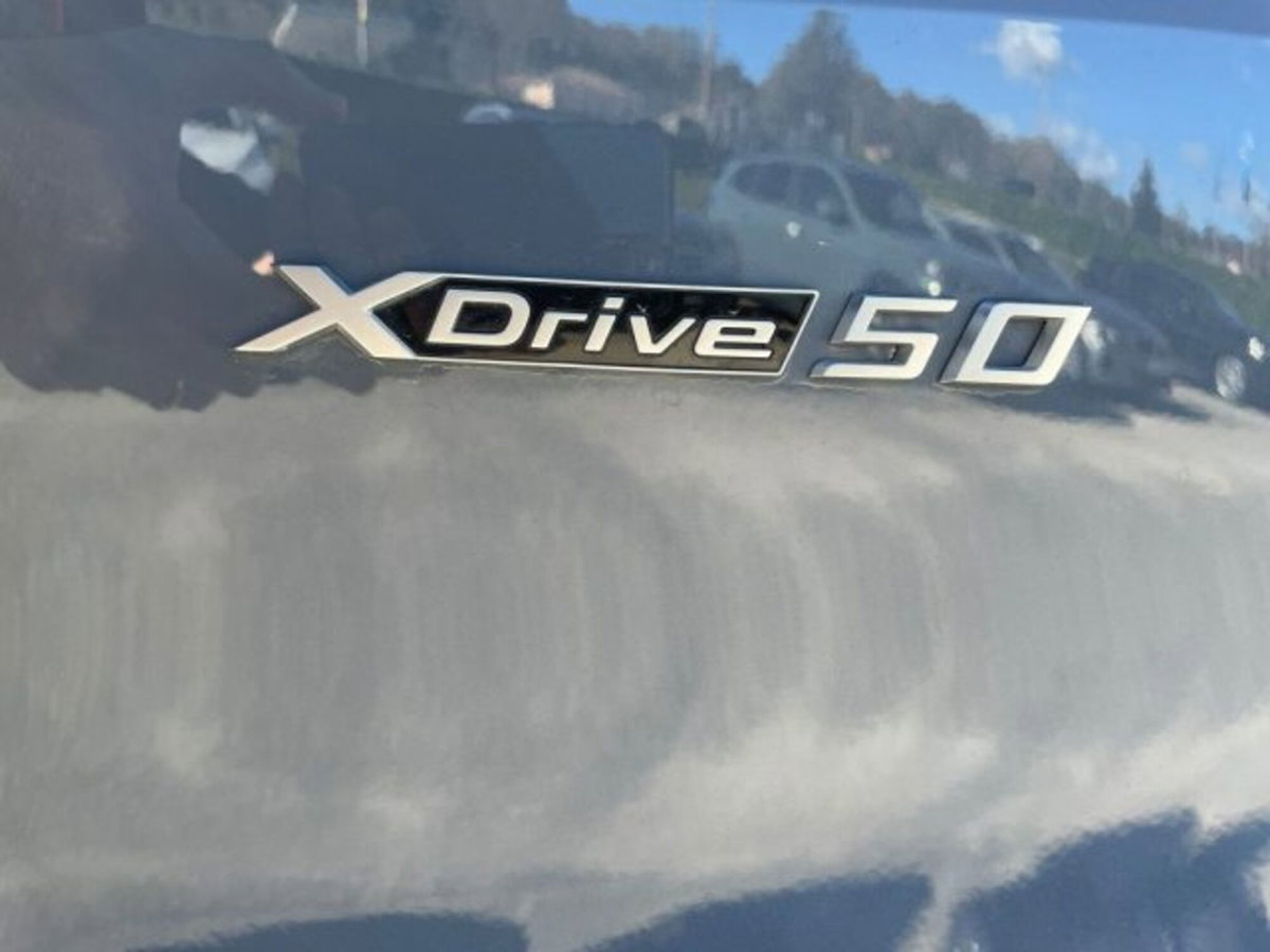 BMW iX xdrive50 pacchetto sportivo (10)