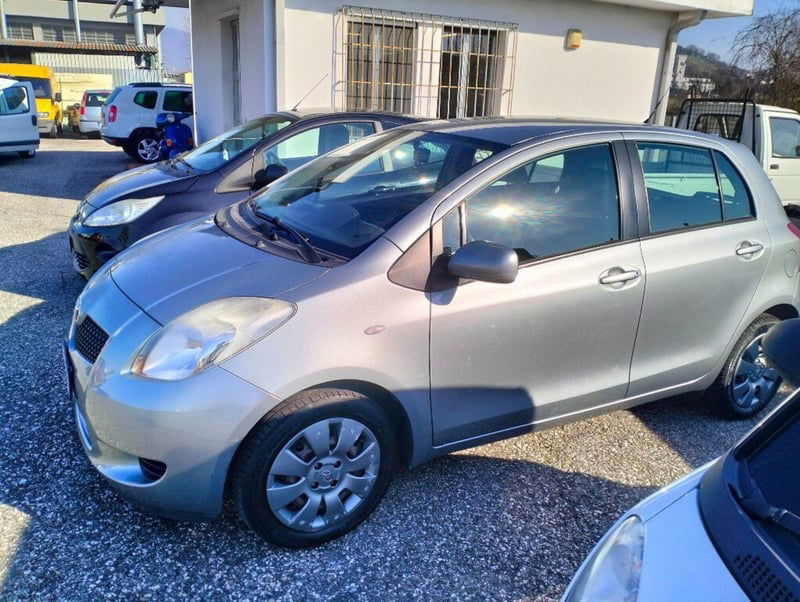 Toyota Yaris 1.0 5 porte Sol