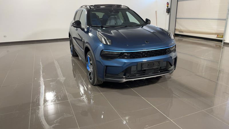 Lynk & Co 01 01 1.5 td phev