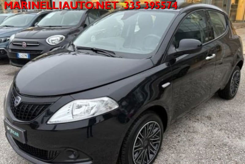 Lancia Ypsilon 1.0 FireFly 5 porte S&S Hybrid Silver Plus