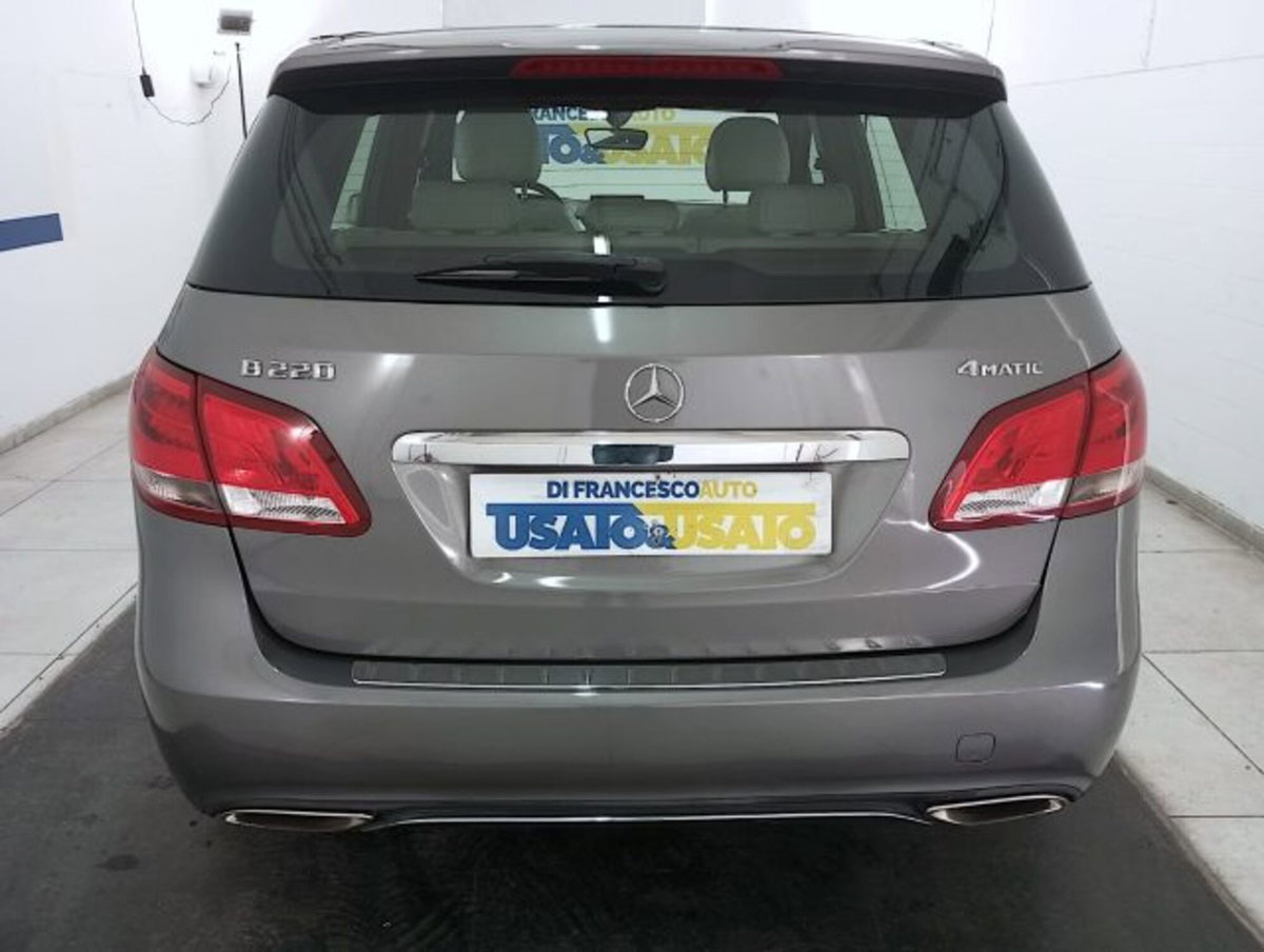 Mercedes-Benz Classe B 220 Automatic 4Matic Sport (3)