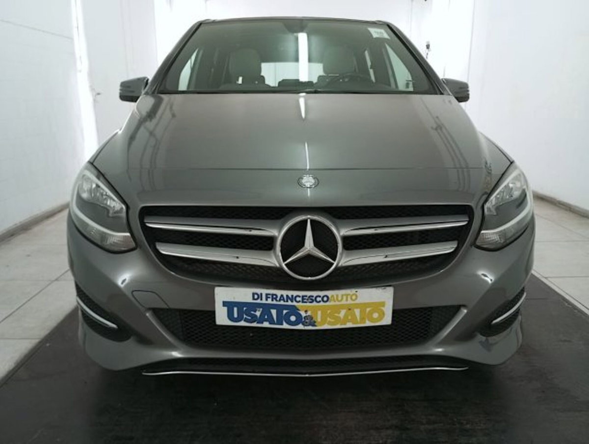 Mercedes-Benz Classe B 220 Automatic 4Matic Sport (6)