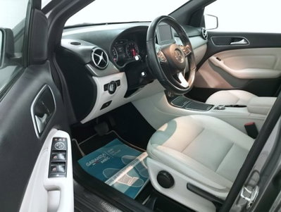 Mercedes-Benz Classe B 220 Automatic 4Matic Sport (7)