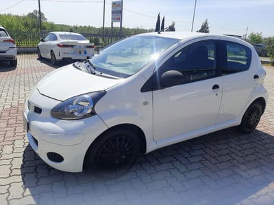 Toyota Aygo 1.0 12V VVT-i 5 porte Now Connect usata