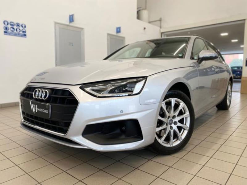 Audi A4 Avant 30 TDI/136 CV S tronic S line edition