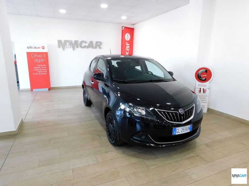 Lancia Ypsilon 1.0 FireFly 5 porte S&S Hybrid Silver Plus