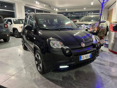 Fiat Panda 1.0 FireFly S&S Hybrid City Cross usata