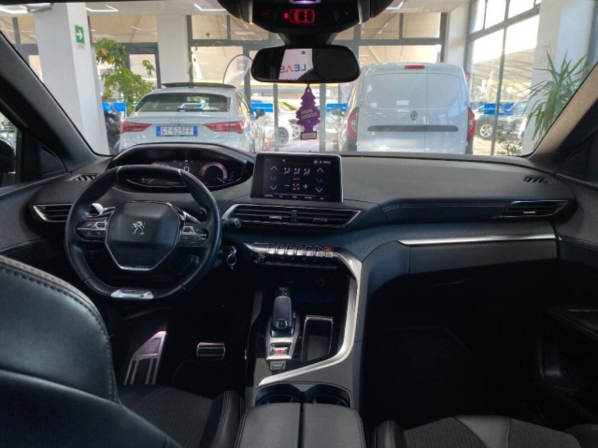 Peugeot 3008 BlueHDi 130 S&S EAT8 GT Line (15)