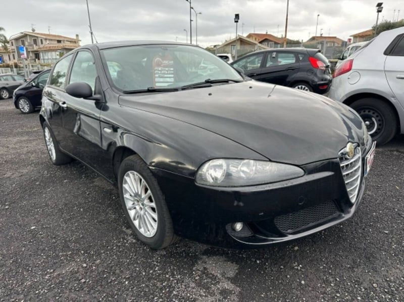 Alfa Romeo 147 1.6 16V TS (105) 5 porte Distinctive