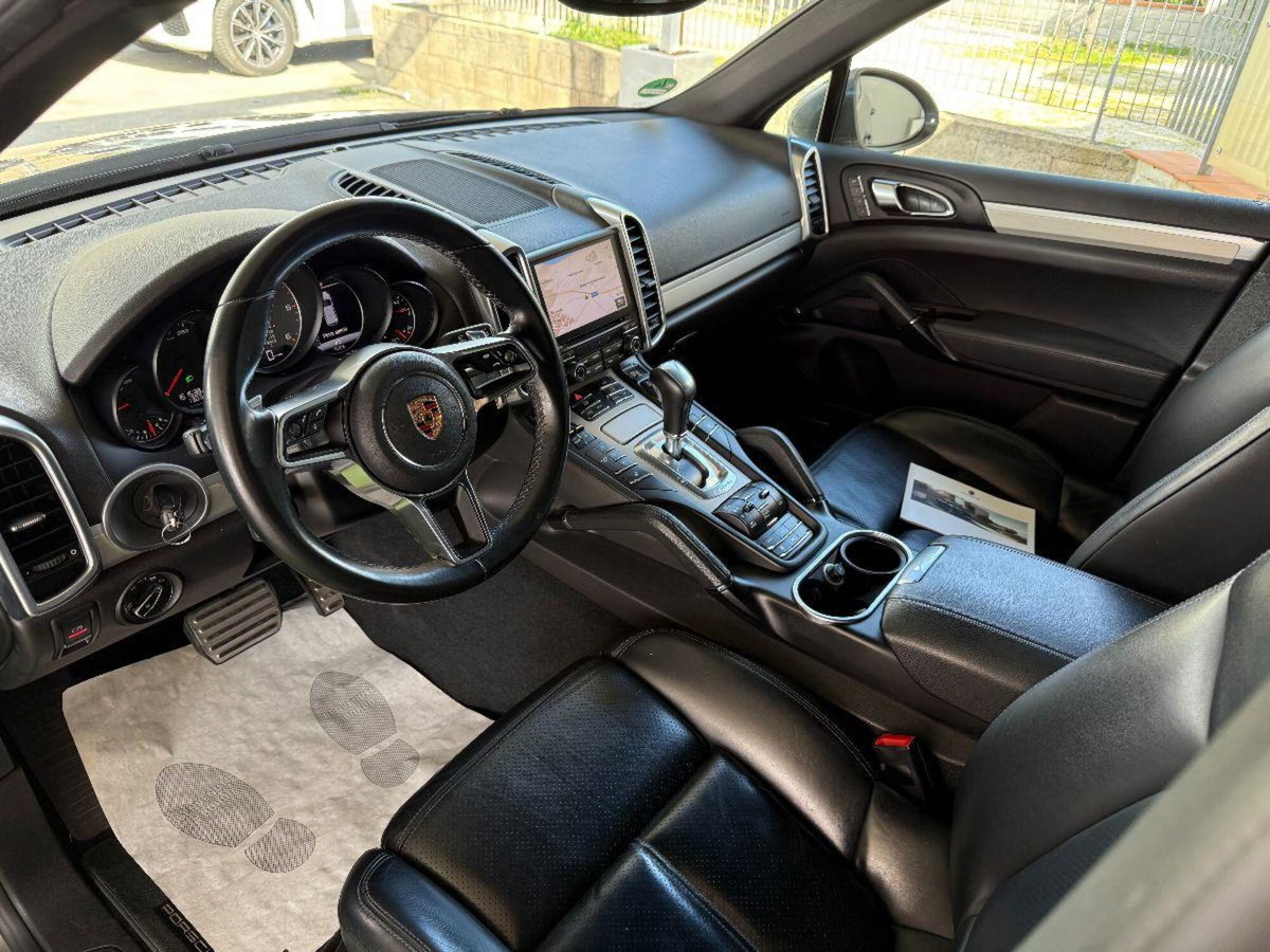 Porsche Cayenne 4.1 S Diesel (9)