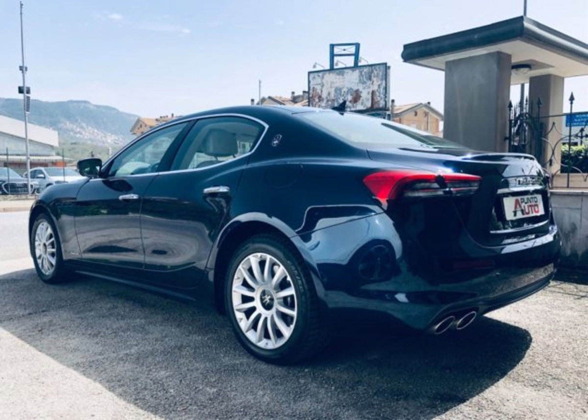 Maserati Ghibli Ghibli L4 330 CV MHEV Granlusso (18)