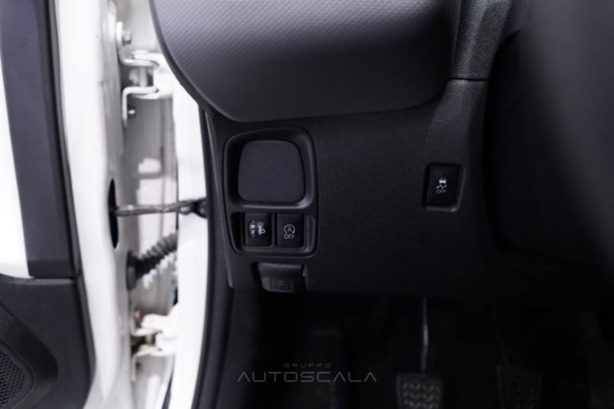 Peugeot 108 72 5 porte Active (11)