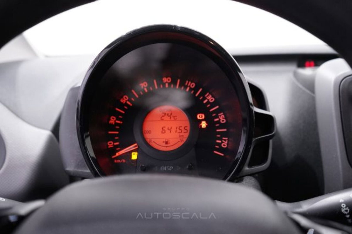 Peugeot 108 72 5 porte Active (13)