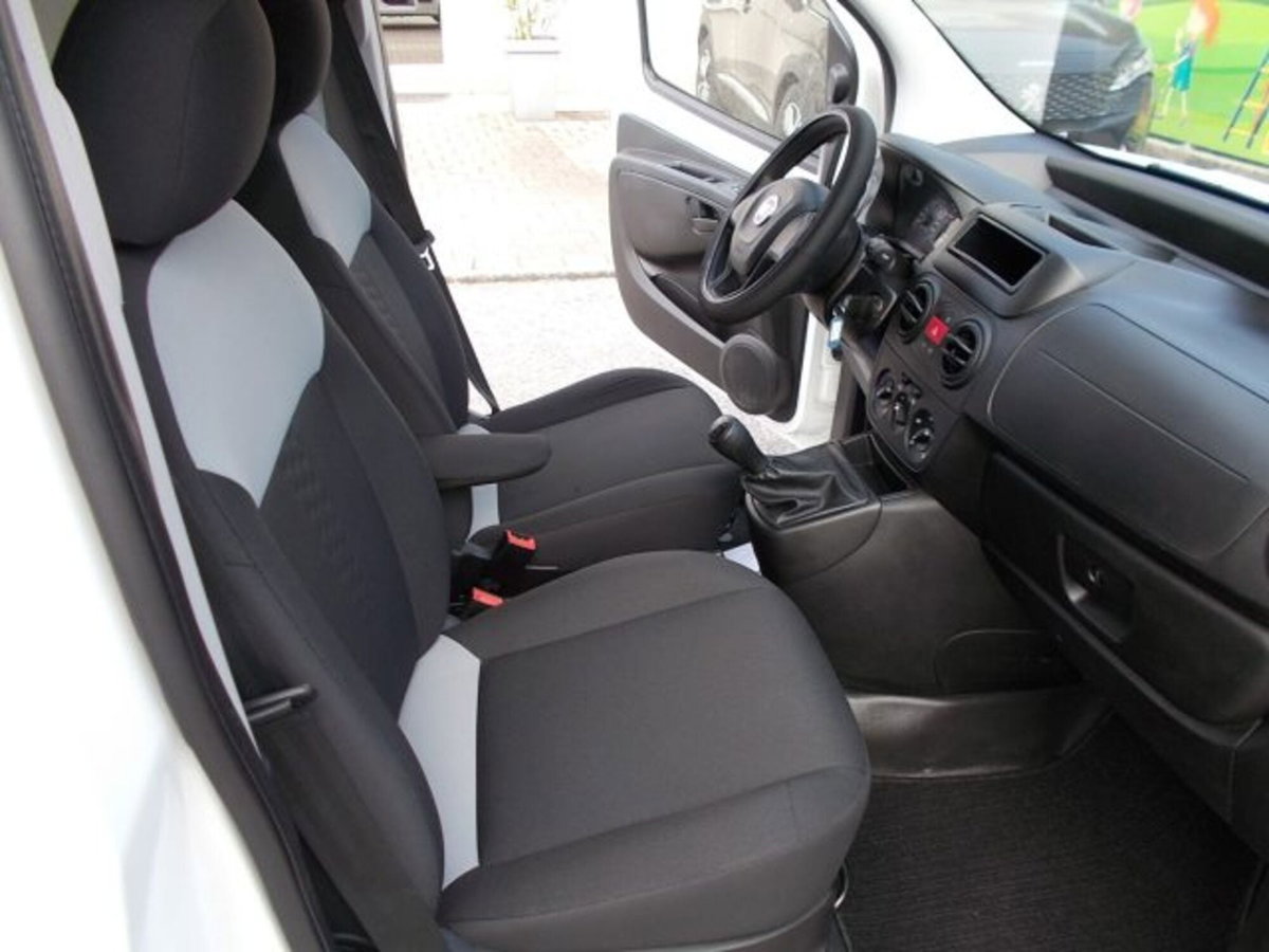 Fiat Fiorino Furgone cargo 1.3 mjt 95cv SX (8)