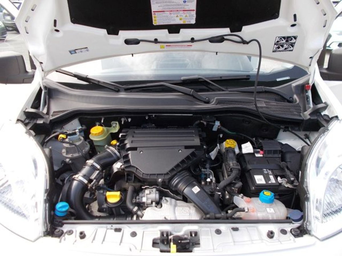 Fiat Fiorino Furgone cargo 1.3 mjt 95cv SX (9)