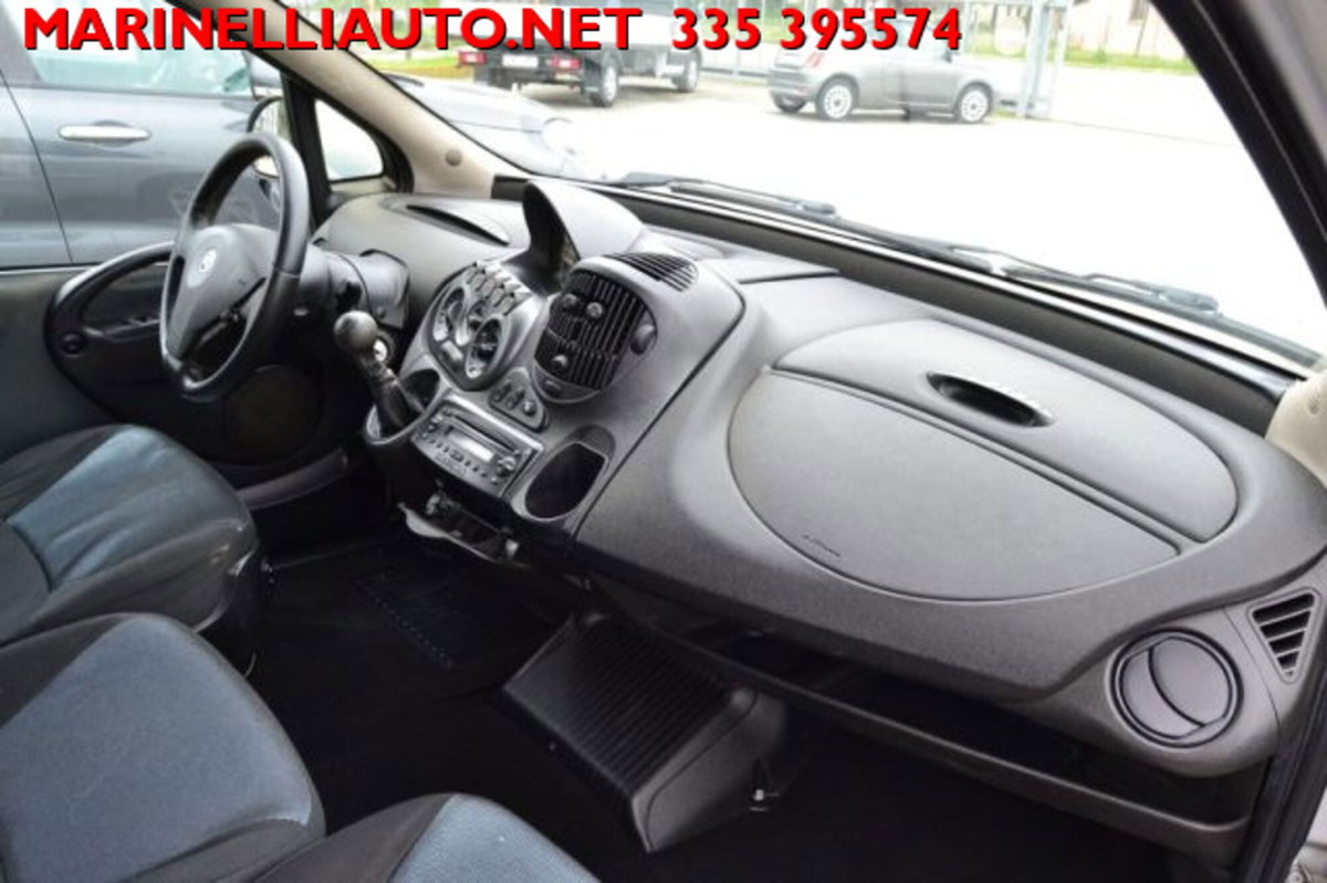 Fiat Multipla 1.6 16V Emotion (16)