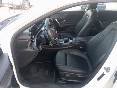 Mercedes-Benz Classe A 200 d Automatic Sport (10)