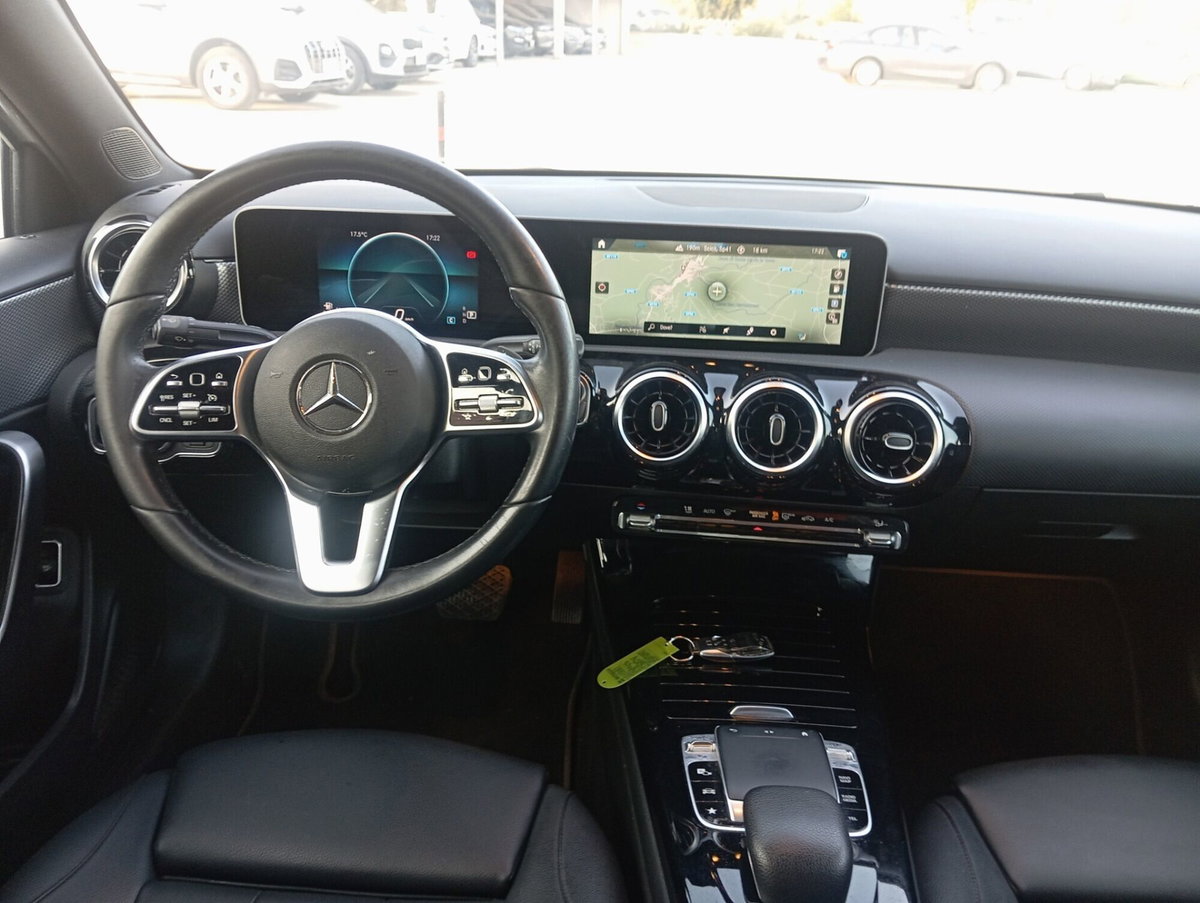 Mercedes-Benz Classe A 200 d Automatic Sport (14)