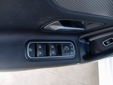 Mercedes-Benz Classe A 200 d Automatic Sport (15)