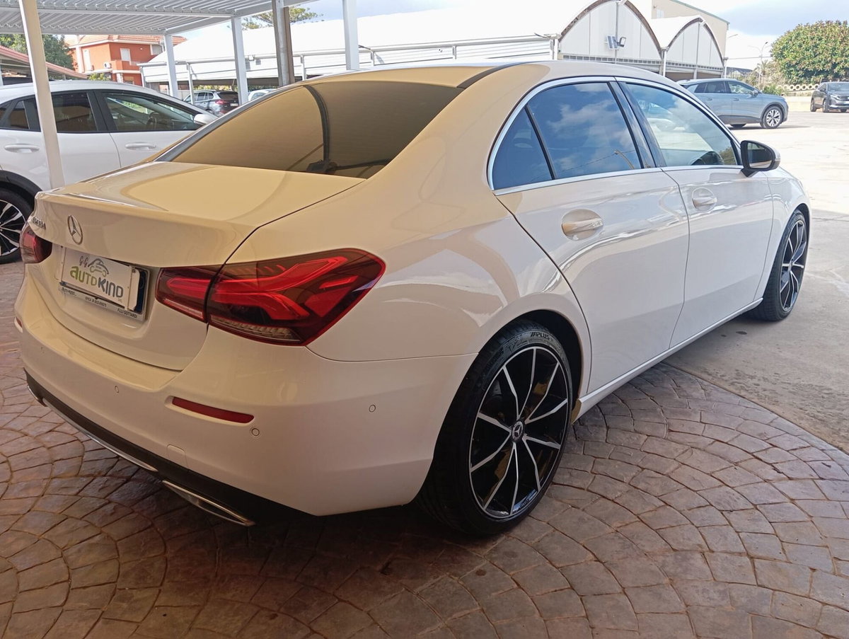 Mercedes-Benz Classe A 200 d Automatic Sport (7)