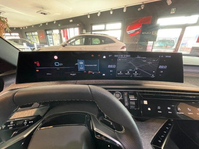 Peugeot 3008 1.2 hybrid GT 145cv e-dcs6 (11)