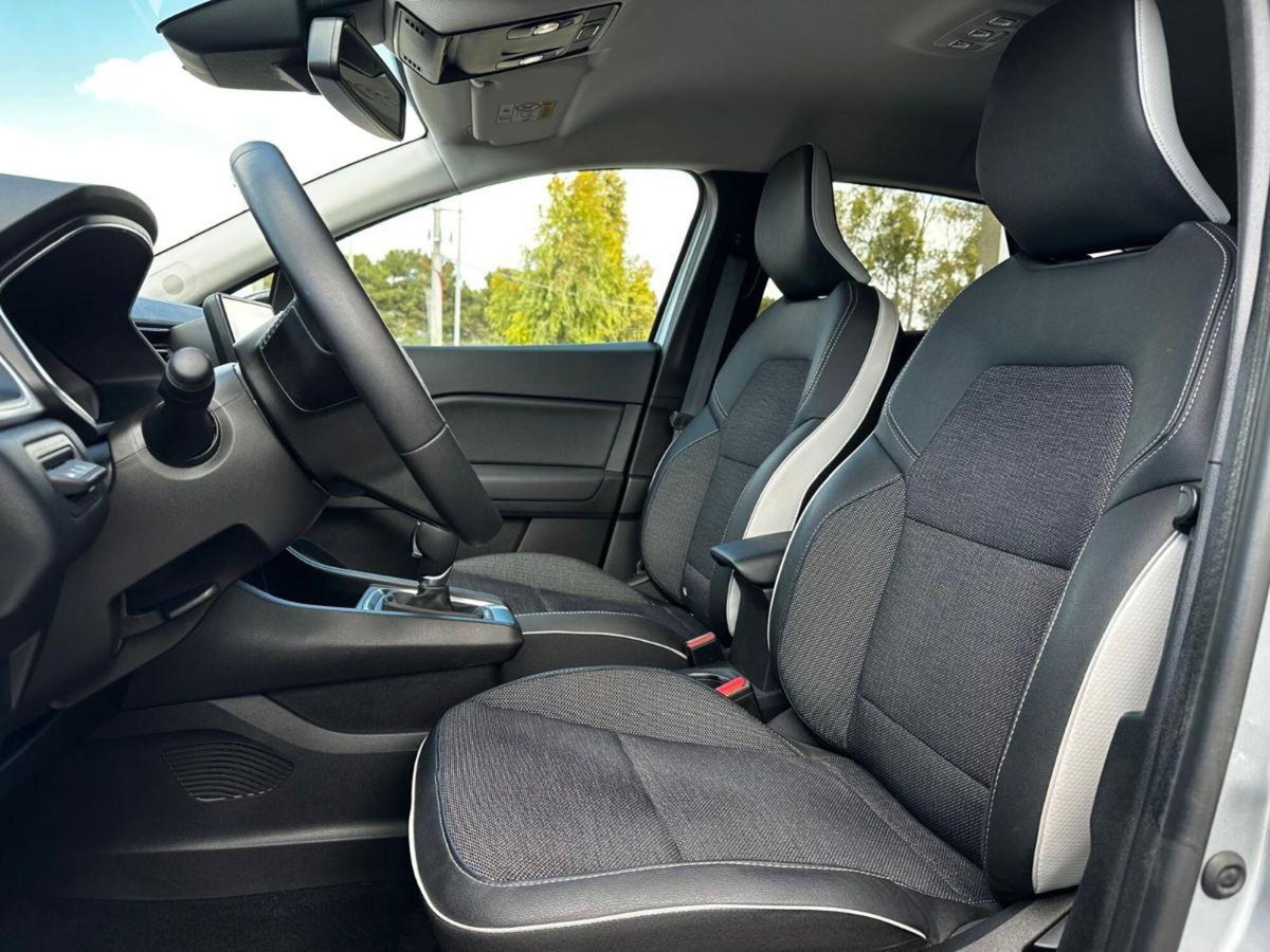 Renault Captur Full Hybrid E-Tech 145 CV Rive Gauche (11)