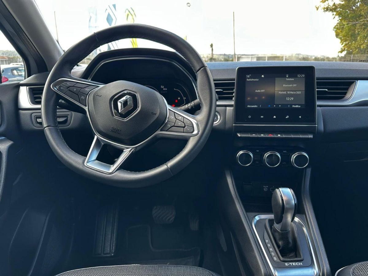 Renault Captur Full Hybrid E-Tech 145 CV Rive Gauche (8)