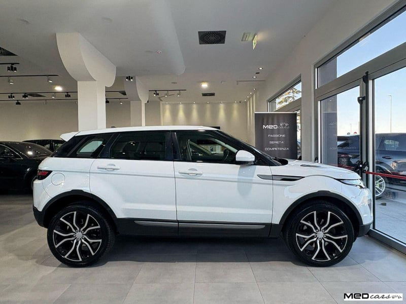 Land Rover Range Rover Evoque 2.0 TD4 150 CV 5p. Pure