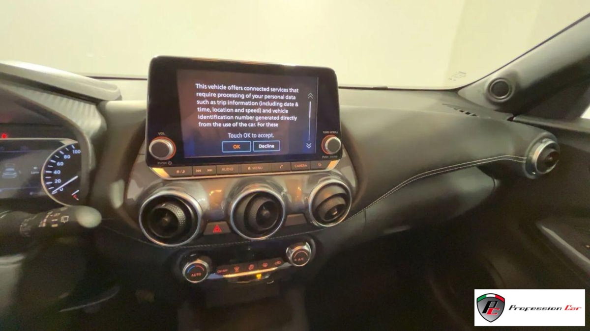 Nissan Juke 1.0 dig-t N-Connecta 114cv (14)