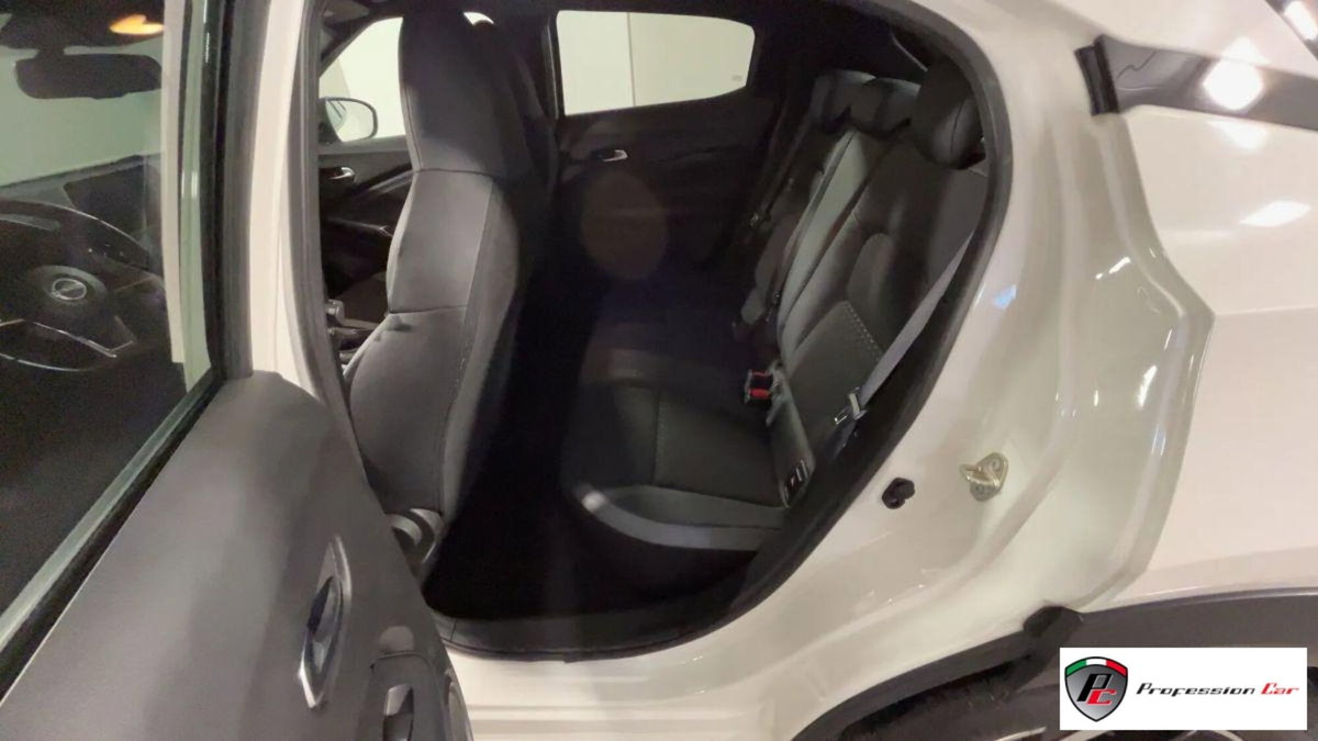 Nissan Juke 1.0 dig-t N-Connecta 114cv (19)