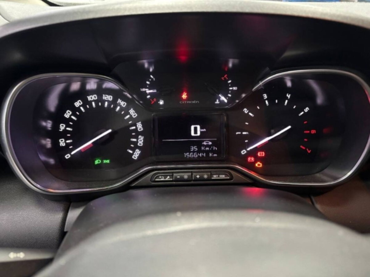 Citroen C3 Aircross BlueHDi 100 Feel (15)