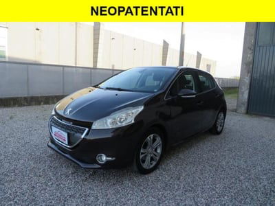 Peugeot 208 e-HDi 68 CV S&S robotizzato 5 porte Active usata