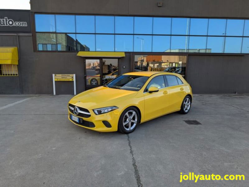 Mercedes-Benz Classe A Sedan 180 d Automatic 4p. Business