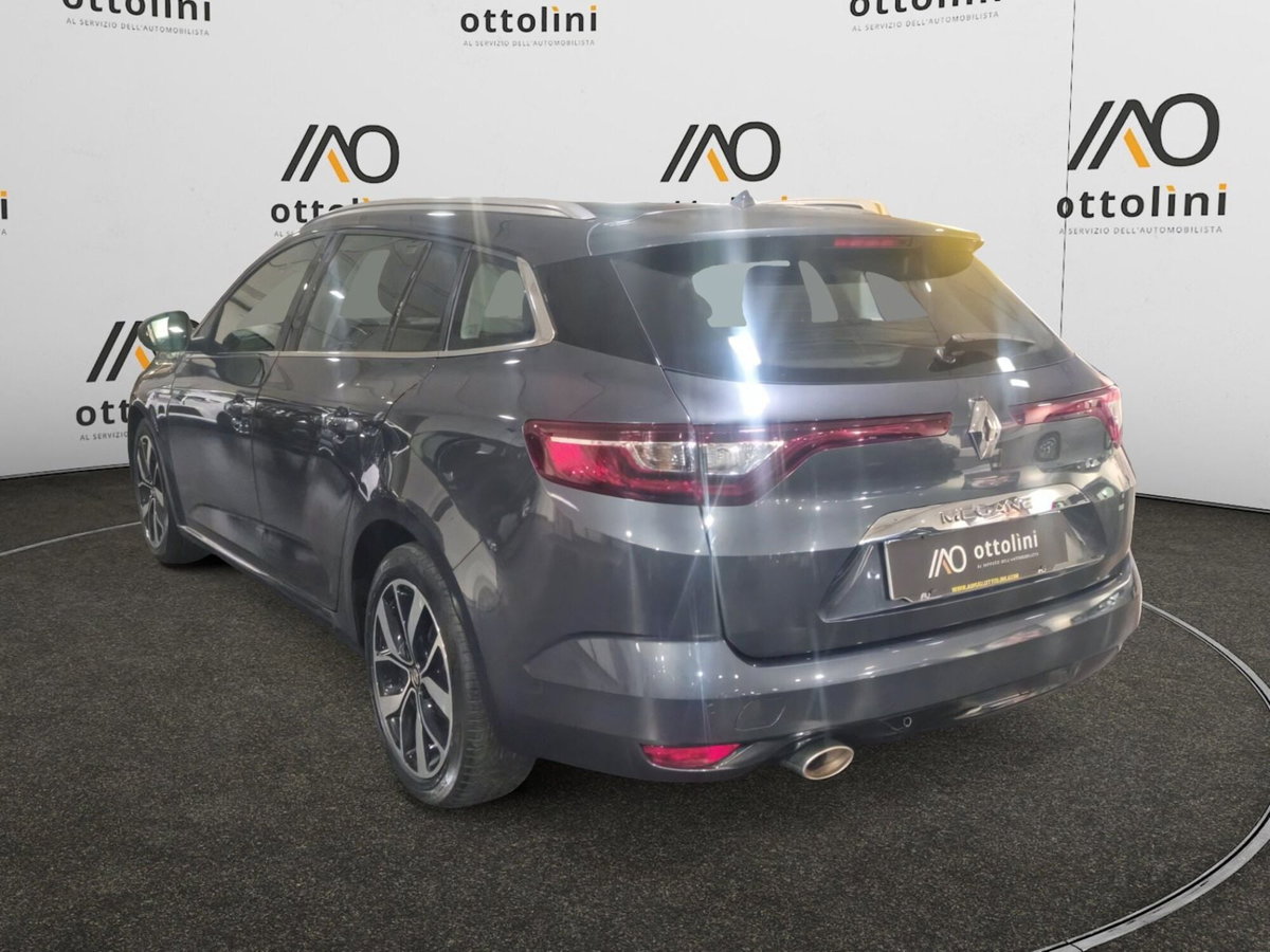 Renault Mégane Sporter TCe 140 CV FAP Duel2 (4)