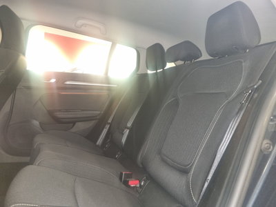 Renault Mégane Sporter TCe 140 CV FAP Duel2 (9)