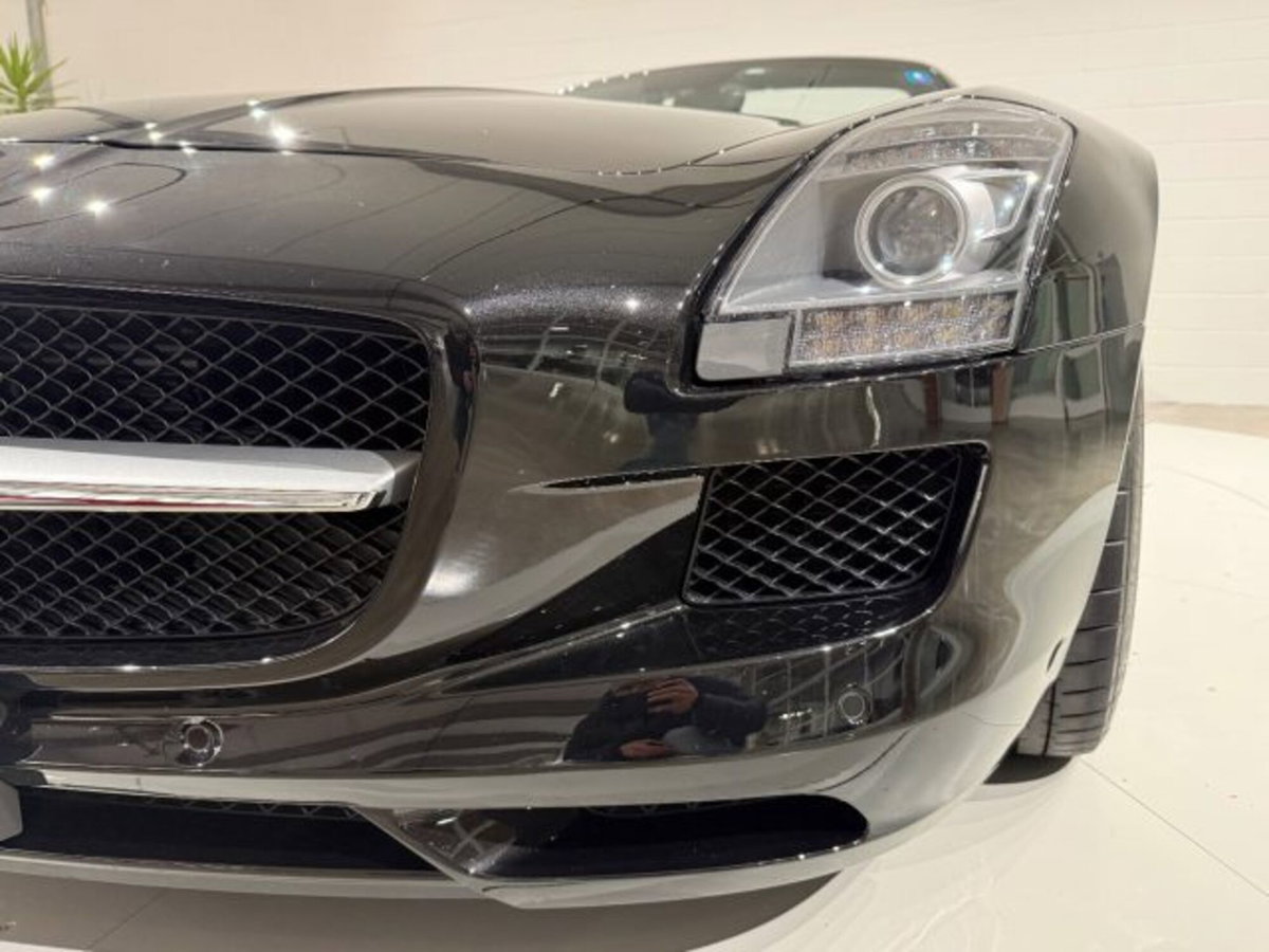Mercedes-Benz SLS AMG Roadster (14)