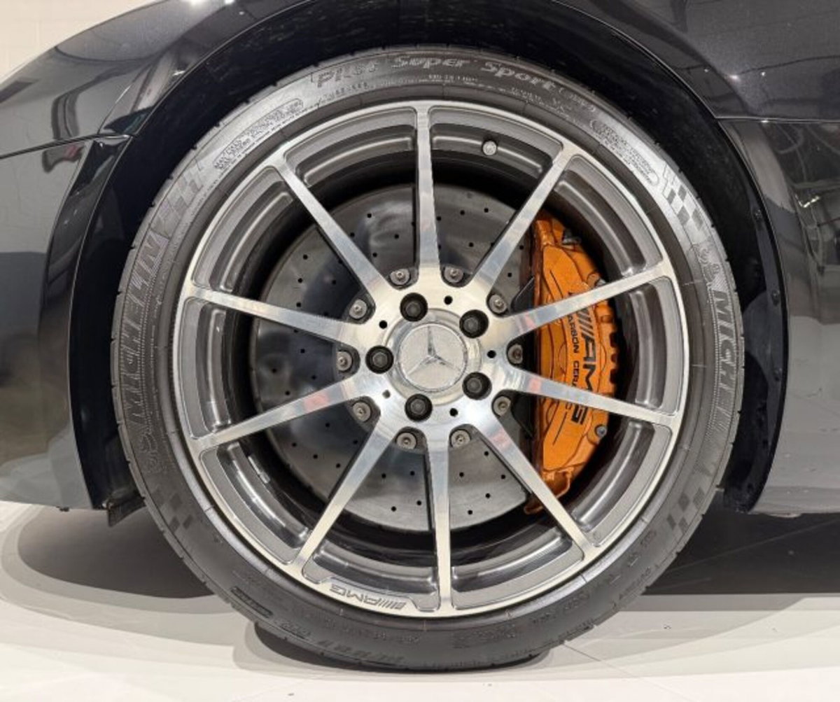 Mercedes-Benz SLS AMG Roadster (16)