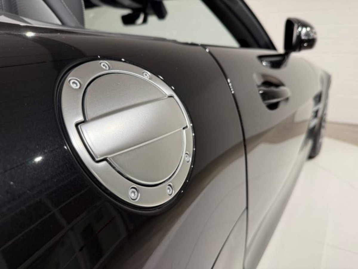 Mercedes-Benz SLS AMG Roadster (19)