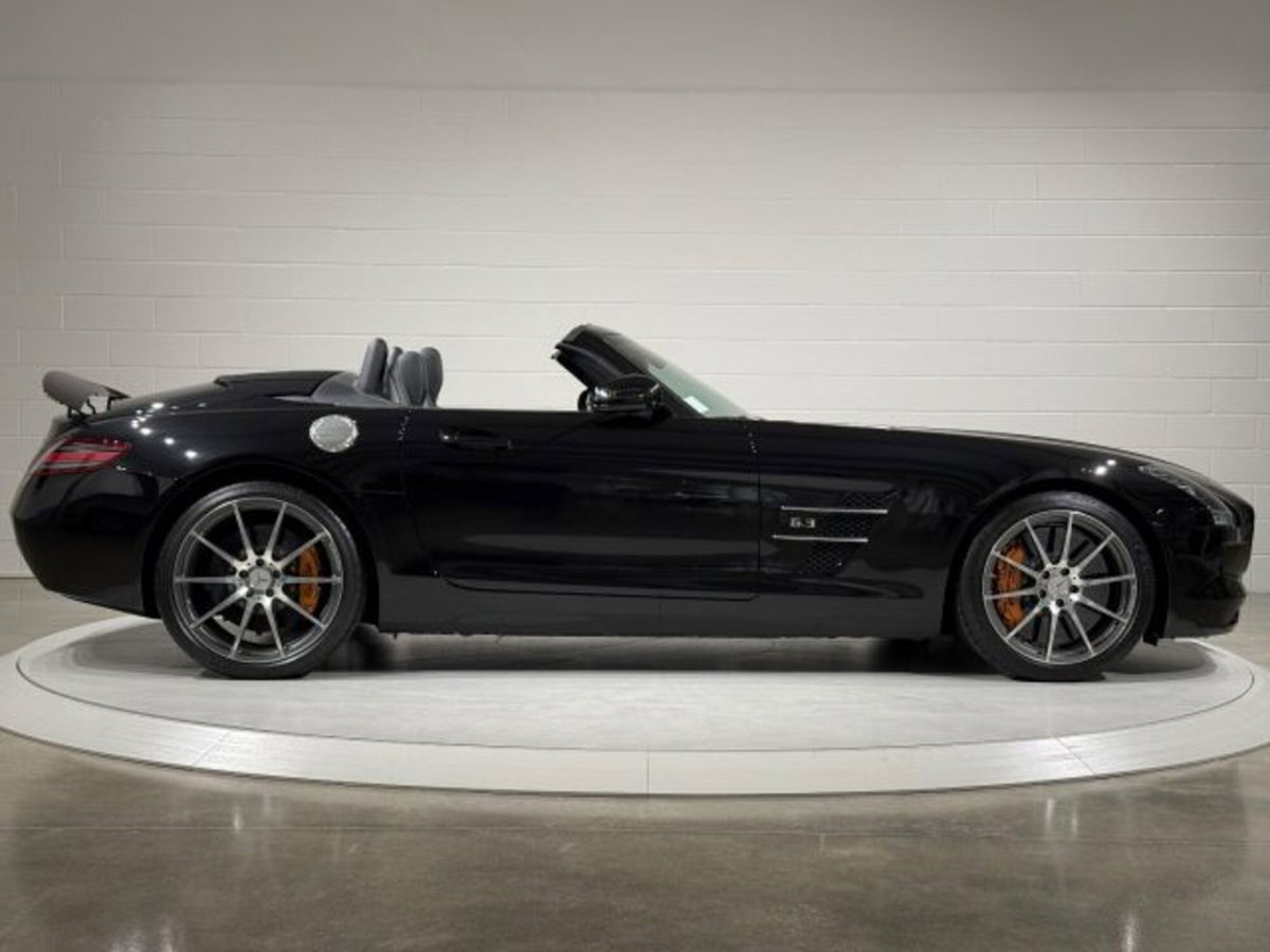 Mercedes-Benz SLS AMG Roadster (6)