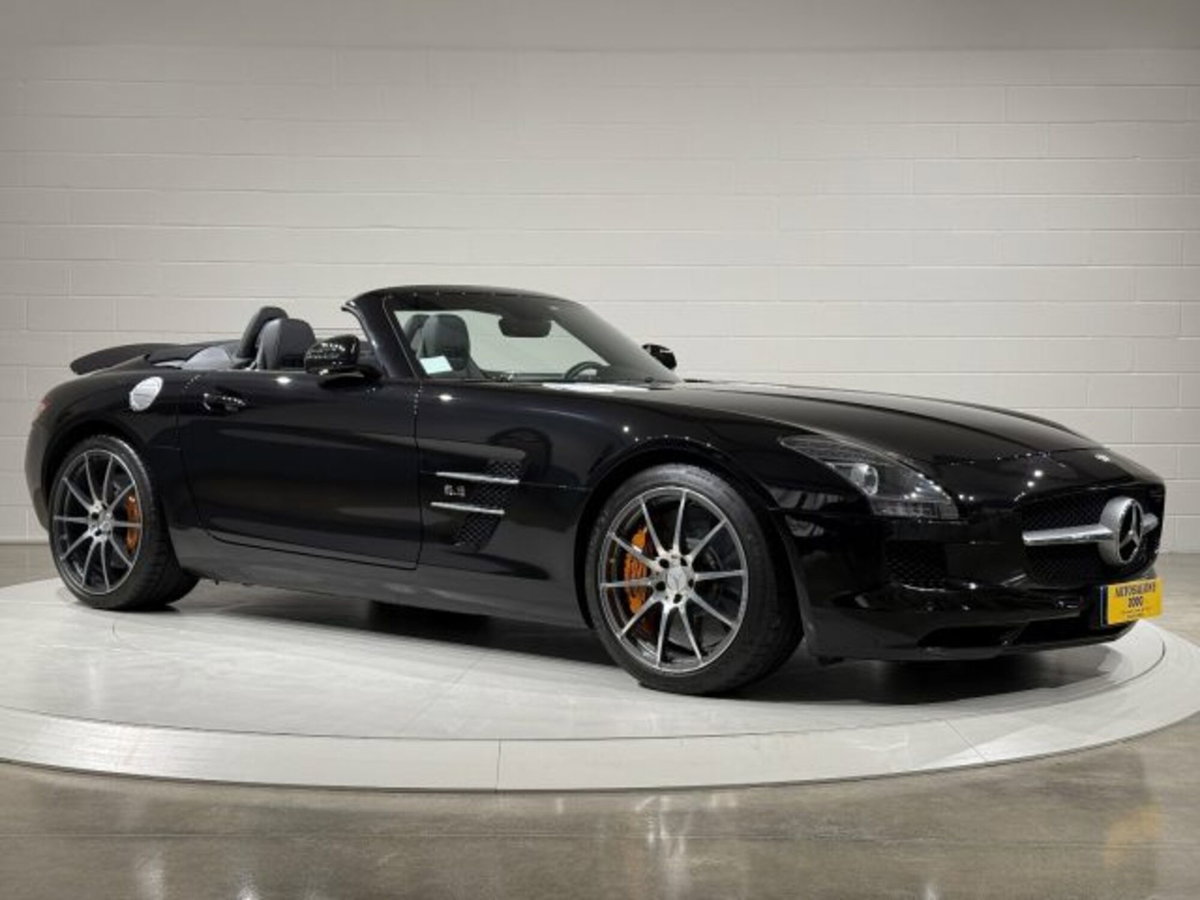 Mercedes-Benz SLS AMG Roadster (7)