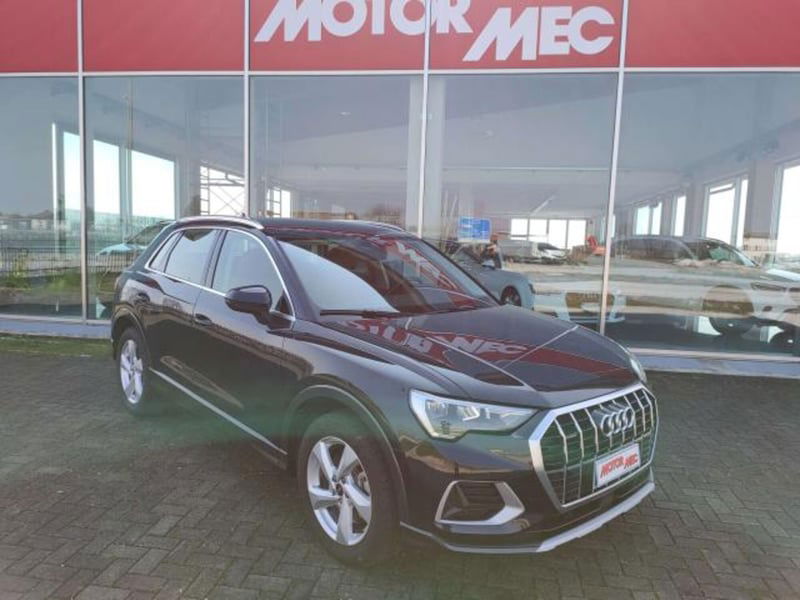 Audi Q3 40 TDI quattro S tronic Business Advanced