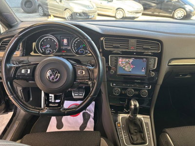 Volkswagen Golf 2.0 TSI 4mot. DSG 5p. R (14)