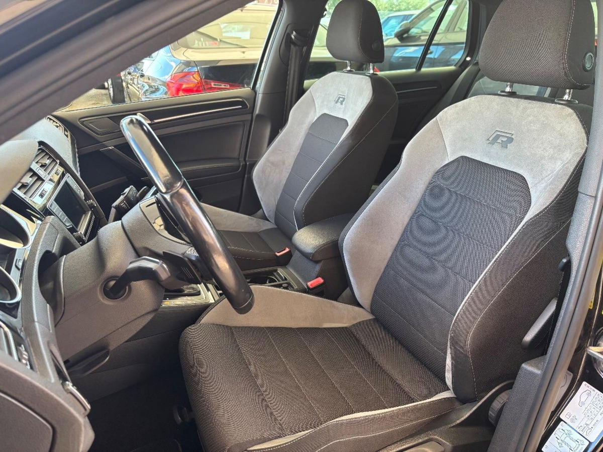 Volkswagen Golf 2.0 TSI 4mot. DSG 5p. R (7)