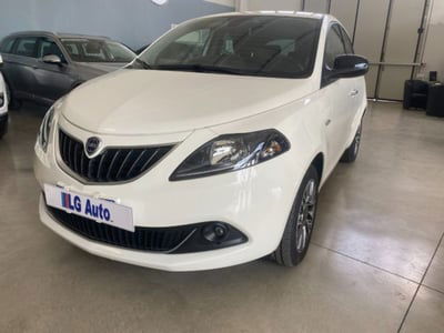 Lancia Ypsilon 1.0 FireFly 5 porte S&S Hybrid Gold Plus usata