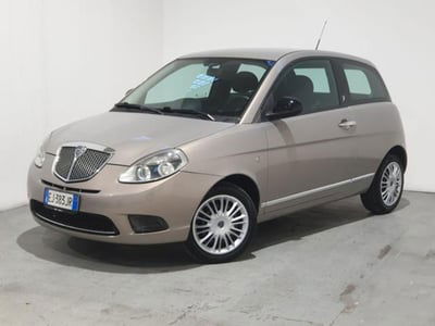 Lancia Ypsilon 1.2 69 CV Unyca usata