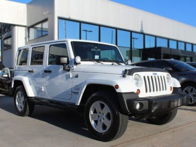 Jeep Wrangler Unlimited 2.8 CRD DPF Sahara usata